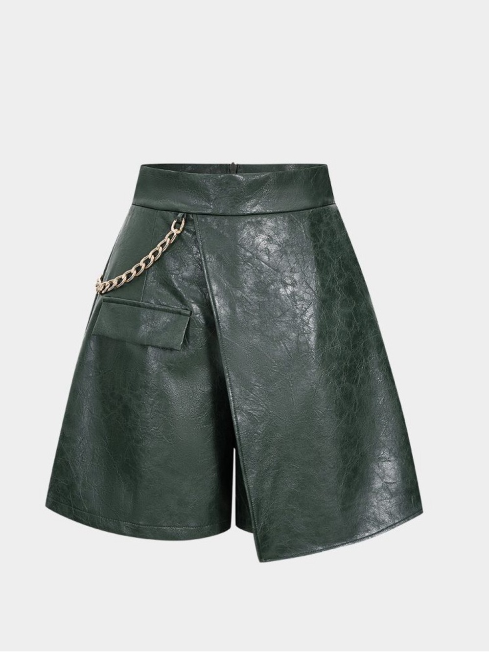 NWT Faux Leather Chain Detail Women’s Shorts in dark green